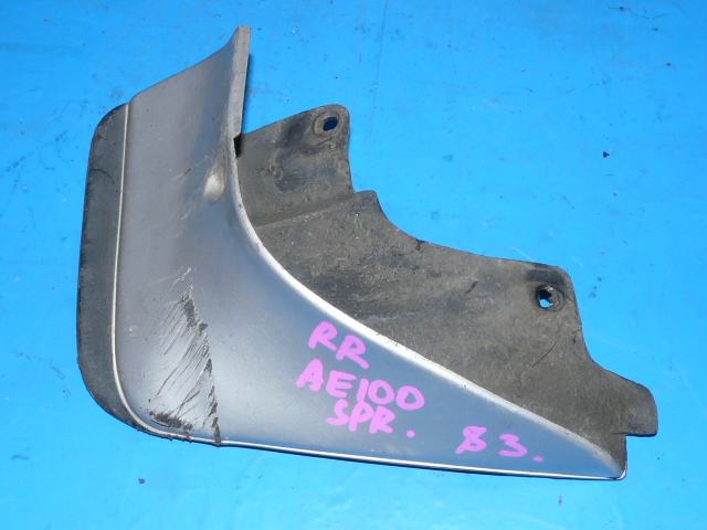 Брызговик задний правый Toyota Sprinter 1994 AE100 5A Б/У