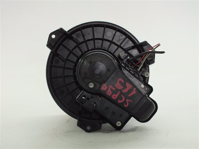 Мотор печки Toyota Vitz SCP90 2SZ