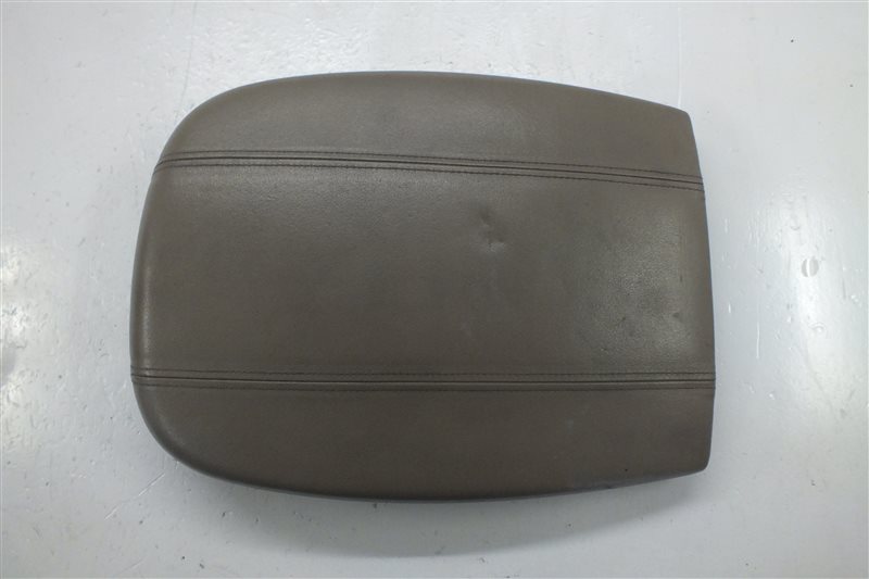Подлокотник Lincoln Navigator 2000 U28 (UN173) TRITON 54 (v5408cc 32v InTech 5.4л 304лс DOHC ) YL1Z-7806024 Б/У