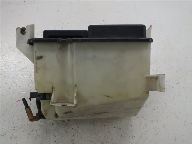 Бачок омывателя Navigator 2000 U28 (UN173) TRITON 54 (v5408cc 32v InTech 5.4л 304лс DOHC )