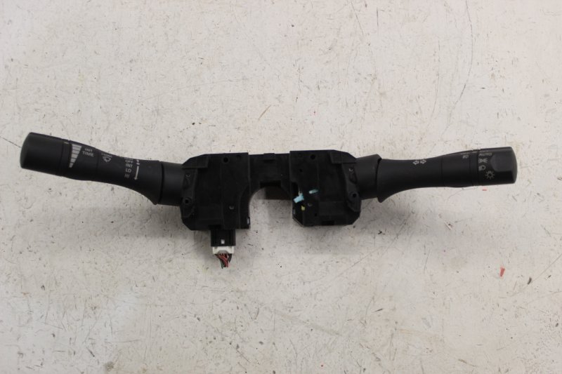 Подрулевой переключатель Nissan TEANA 2010 J32 VQ25DE 25560JN20A контрактная