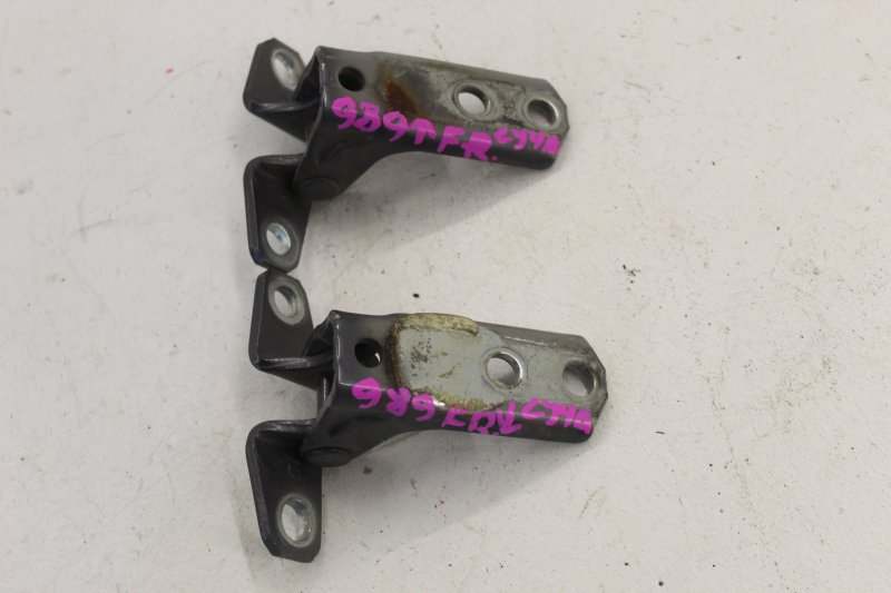 Запчасть петля двери передняя правая Mitsubishi Lancer X 2009 CX4A 4B11 5702A006 контрактная Петля двери передняя правая Mitsubishi Lancer X 2009 CX4A 4B11 5702A006 контрактная
