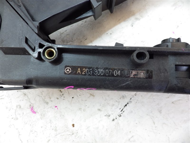 Педаль газа Mercedes-benz C-class W203 271.946 Педаль газа Mercedes-benz C-class W203 271.946
