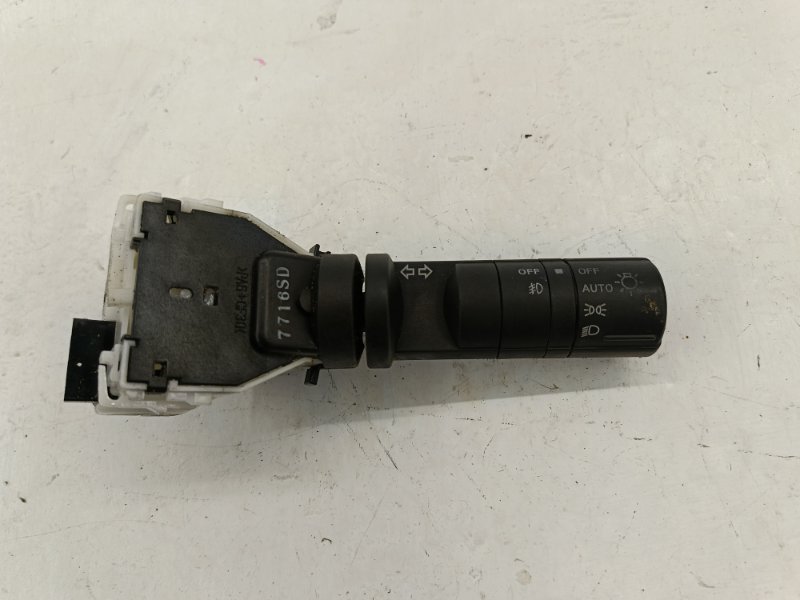 Переключатель поворотов Nissan Dualis 2007 NJ10 MR20 25540JD05A контрактная