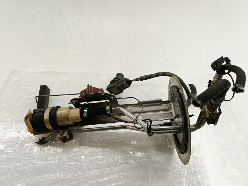 Бензонасос Explorer 1997 UN150 99X