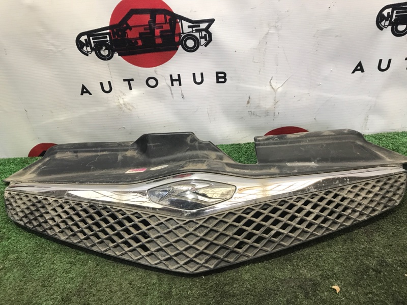 Решетка Daihatsu Б/У
