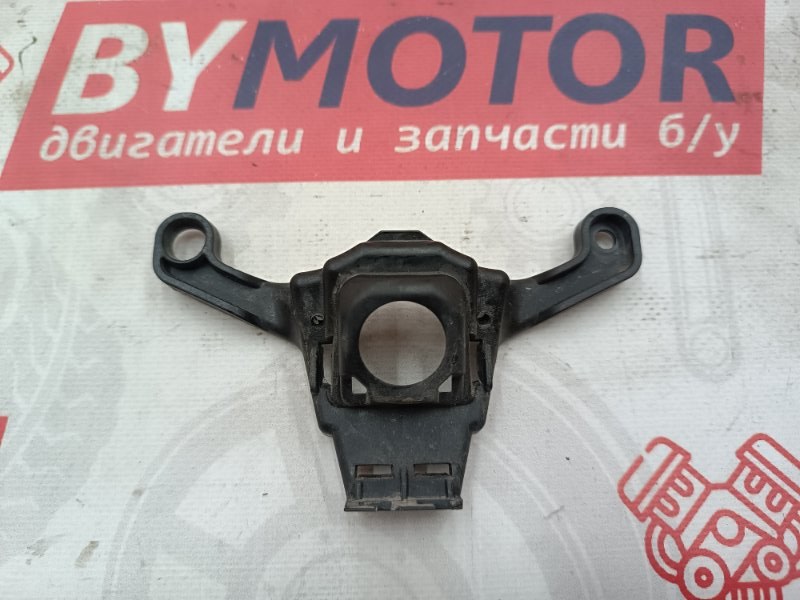 Кронштейн камеры передний Audi SQ8 2020 4M8853231 Б/У