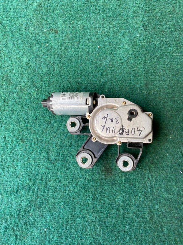 Моторчик стеклоочистителя Volkswagen Touareg 2005 7L BAC 7L0955712A Б/У