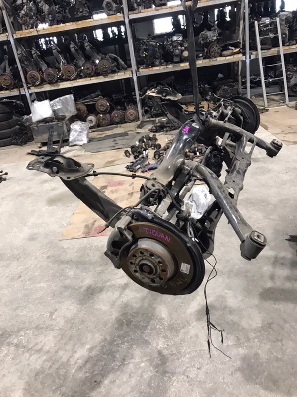 Балка задняя Volkswagen Tiguan 2014 5N1 5N505235L контрактная