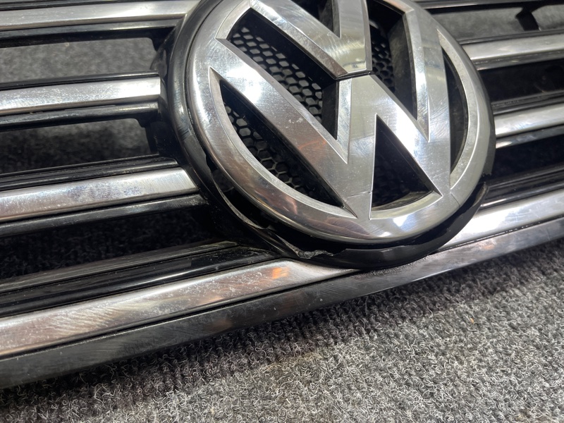 Решетка радиатора passat 2013 362 CAXA
