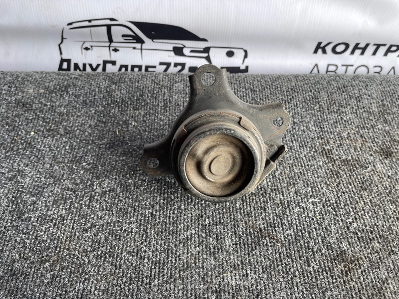 Подушка двигателя левая Civic 2002 EU1 D17A Подушка двигателя левая Civic 2002 EU1 D17A