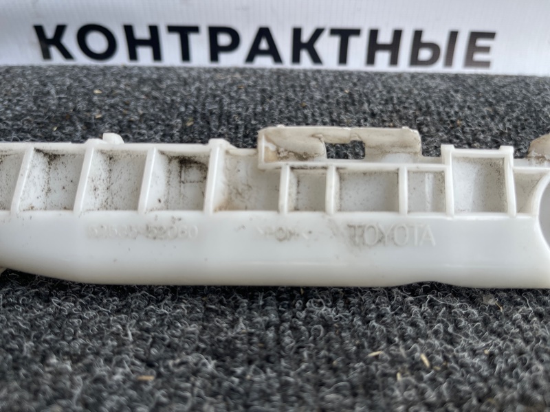 Кронштейн бампера передний правый Vitz 2006 KSP90 1KRFE