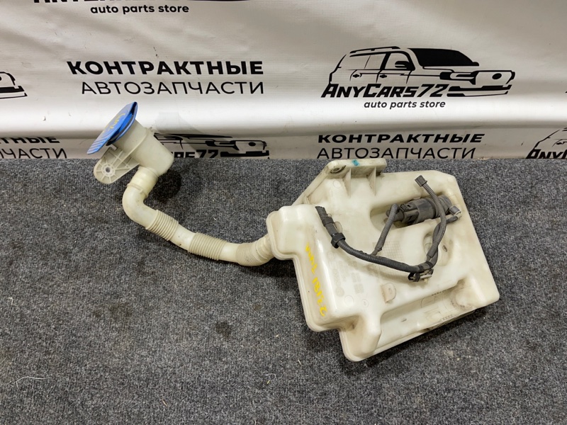 Бачок омывателя Golf 2005 5