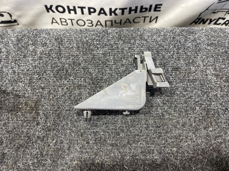 Крепление фары правое Vitz 2003 SCP10 1SZFE