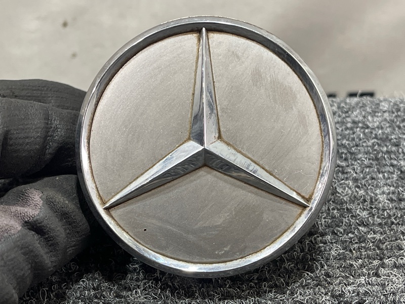 Колпачок диска Mercedes-Benz C-Class W205
