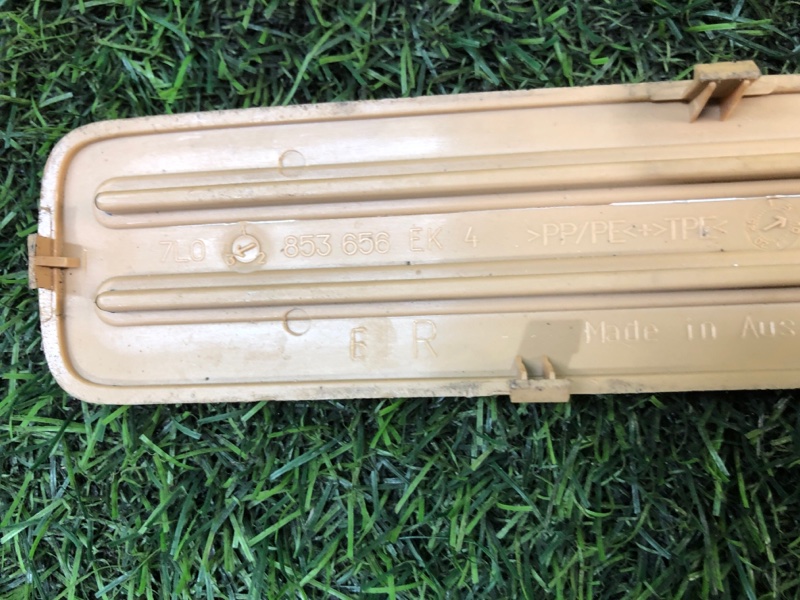 Порожек пластиковый передний правый Cayenne 2008г [047] 957 M5501