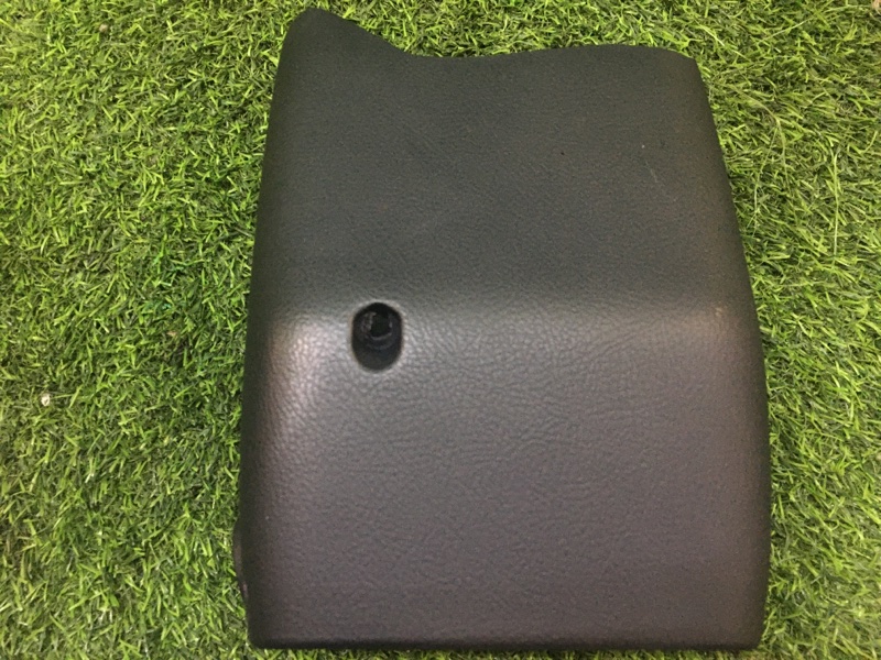 Кожух рулевой колонки LS600hl 2008г [056] UVF46 2UR-FSE