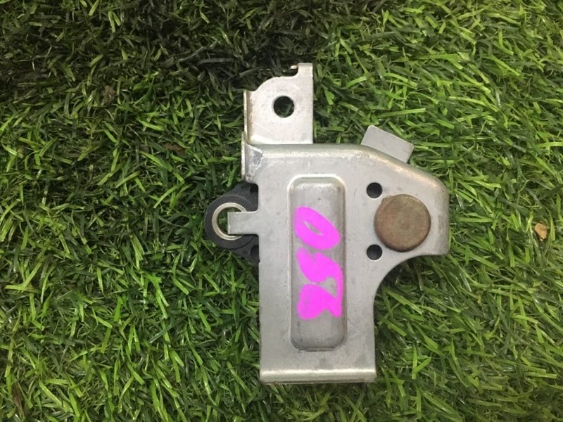 Датчик ускорения LS600hl 2008г [056] UVF46 2UR-FSE