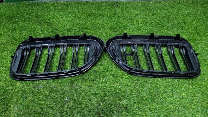 Решетка радиатора CARBON М-стиль 5-series 2016-нв G30 B47D20