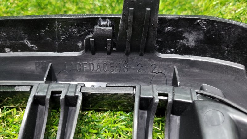 Решетка радиатора CARBON М-стиль 5-series 2016-нв G30 B47D20