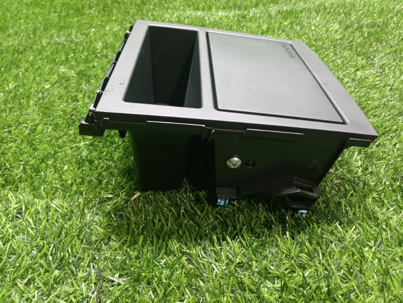 Рамка магнитофона Forester SK9