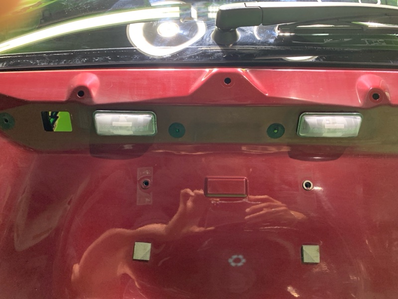 Дверь багажника Forester 2014 SJ5 Дверь багажника Forester 2014 SJ5