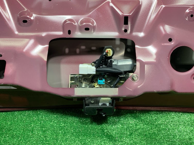 Дверь багажника Forester 2014 SJ5 Дверь багажника Forester 2014 SJ5