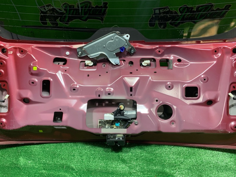 Дверь багажника Forester 2014 SJ5 Дверь багажника Forester 2014 SJ5