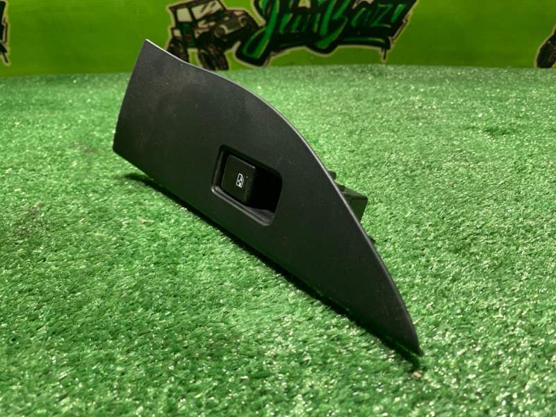 Кнопка стеклоподъемника задняя правая Forester 2014г [125] SJ5 FB20