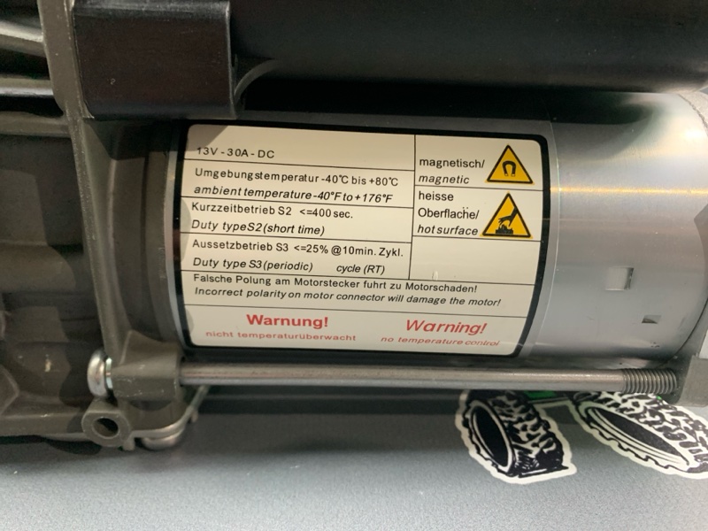 Компрессор подвески Q7 Q5 A8 Cayenne Panamera 2017г-нв 4M 971 958