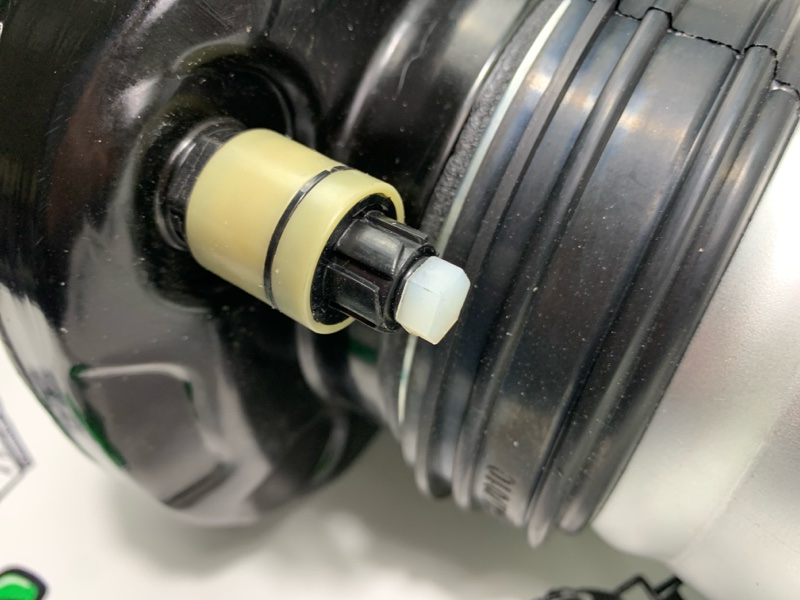 Амортизатор задний левый 7-series 2015-2022г G11 G12