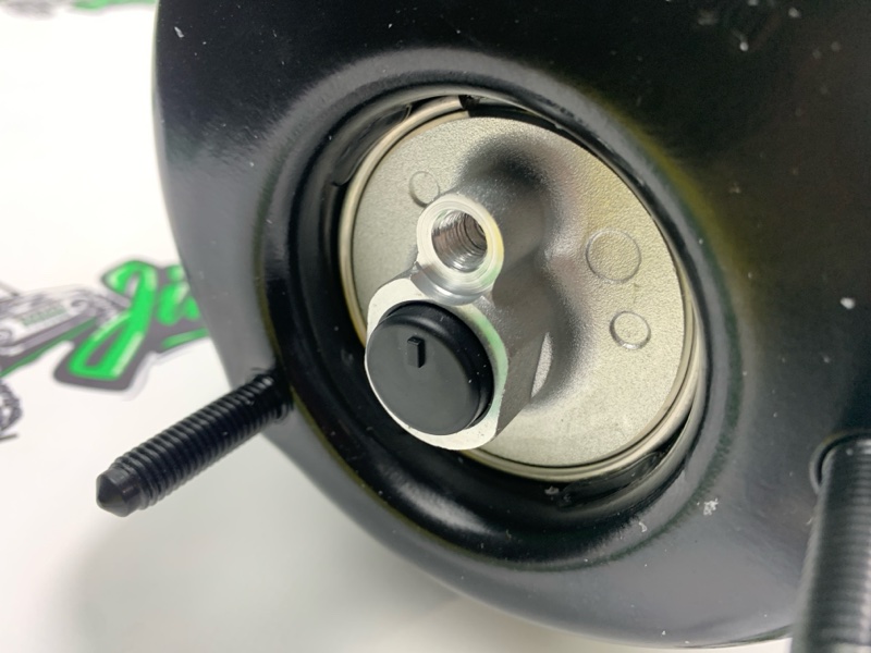 Амортизатор передний правый ML-Class GL-Class 2011-2015г W166 Амортизатор передний правый ML-Class GL-Class 2011-2015г W166