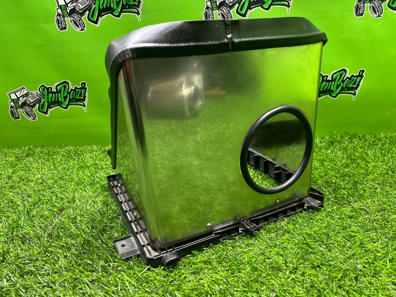 Термоэкран воздушного фильтра QX56 2006г [092] JA60 VK56DE