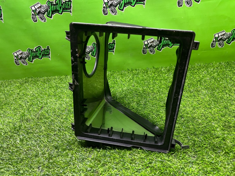 Термоэкран воздушного фильтра QX56 2006г [092] JA60 VK56DE