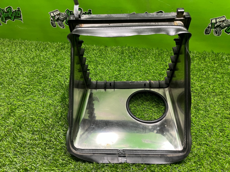 Термоэкран воздушного фильтра QX56 2006г [092] JA60 VK56DE