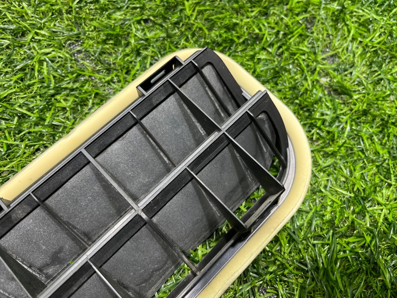 Решетка вентиляции задняя правая Cayenne 2008г [088] 957 M5501