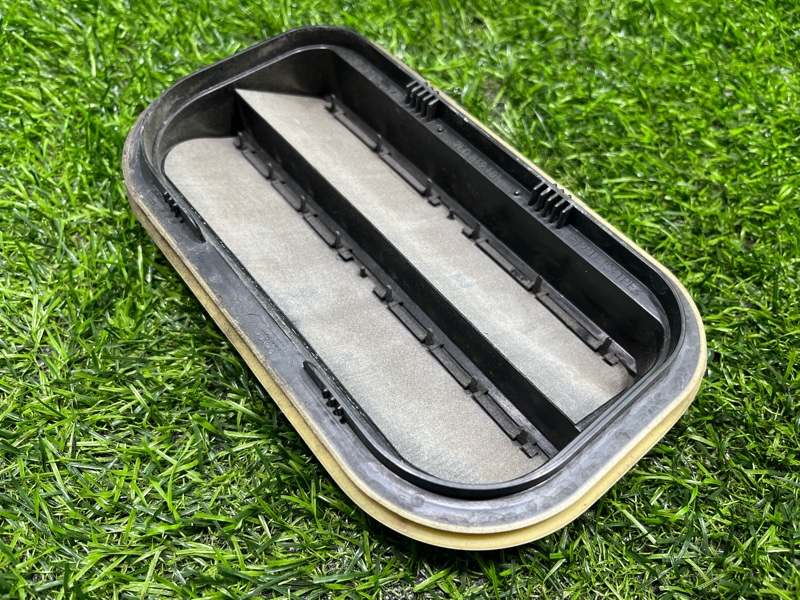 Решетка вентиляции задняя левая Porsche Cayenne 2008г [088] 957 M5501 7L0819181 контрактная