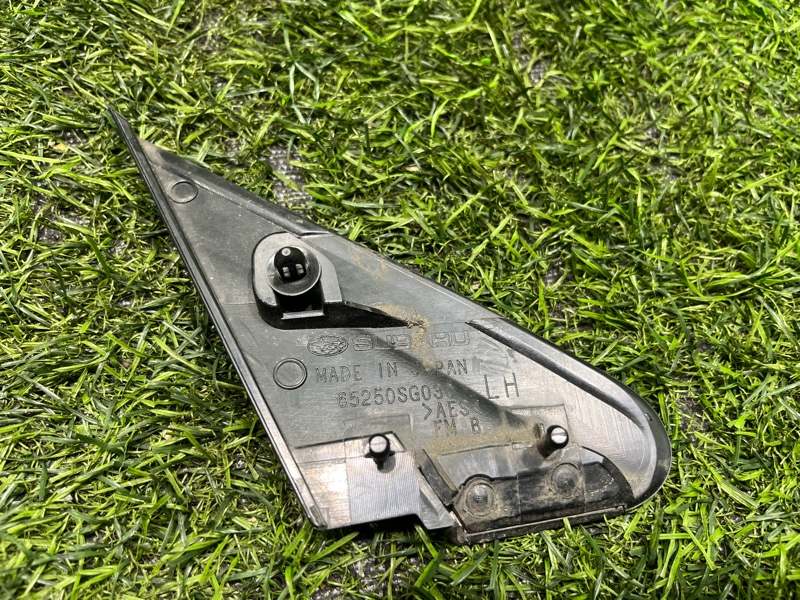 Уголок двери передний левый Forester 2014г [125] SJ5 FB20