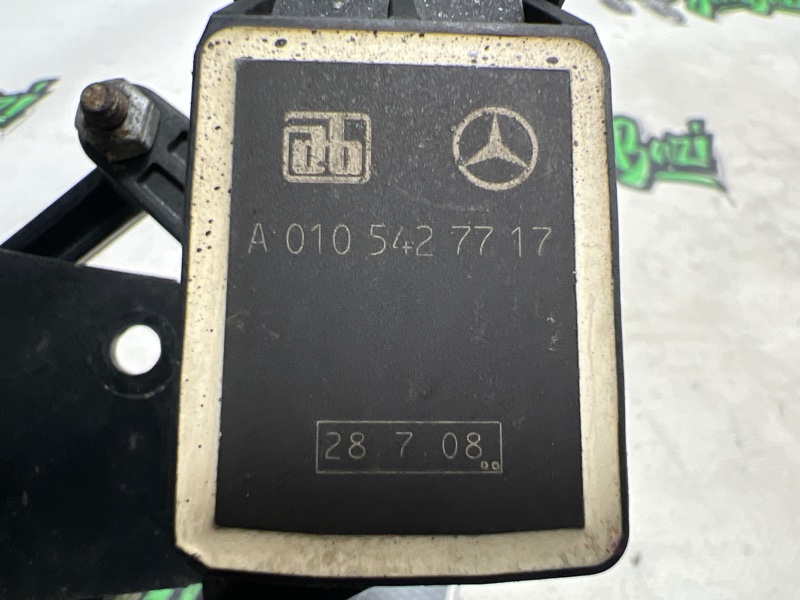Датчик положения кузова ML63AMG 2008г [175] W164 M156E63