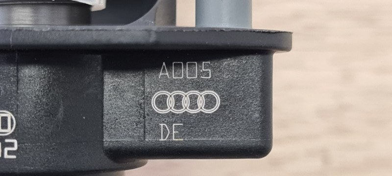 Форсунка топливная Audi Q7 4M 4.0 TDI Форсунка топливная Audi Q7 4M 4.0 TDI