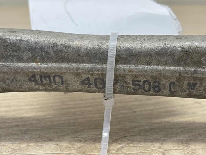 Рычаг подвески верхний передний правый Q7 2015- 4M