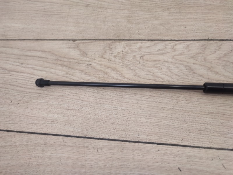 Упор крышки багажника 306 1994-2002 1G