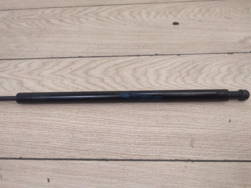 Упор крышки багажника Peugeot 306 1G