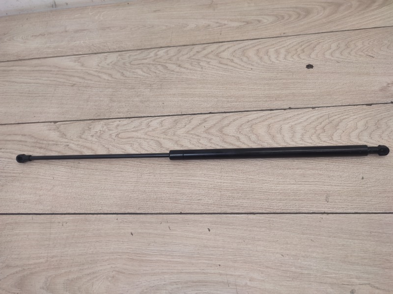 Упор крышки багажника 306 1994-2002 1G