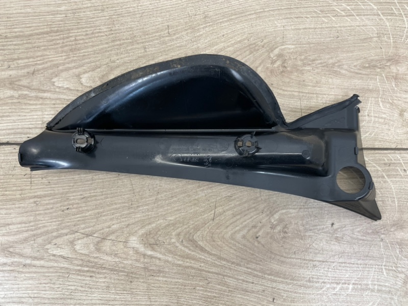 Запчасть накладка крыла задняя левая Peugeot 308 2007-2015 8525NP новая Накладка крыла задняя левая Peugeot 308 2007-2015 8525NP новая