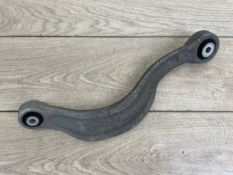 Рычаг подвески поперечный задний правый Audi Q7 2015- 4M 4M0505398P контрактная