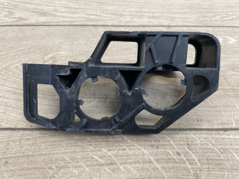 Кронштейн крыла передний правый Peugeot 308 2007-2015 1 7120PW контрактная