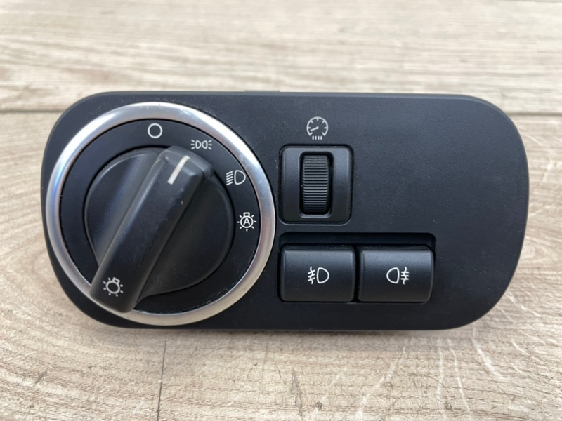 Переключатель света фар Land Rover Discovery 2010- 4 LR010876 контрактная