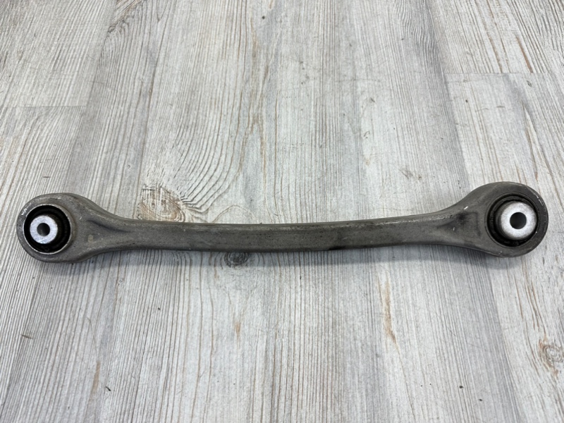 Рычаг подвески поперечный задний Audi Q7 2015- 4M 4M0505291F контрактная