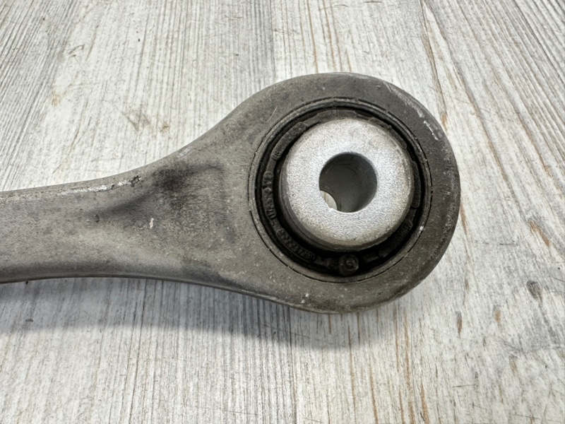 Рычаг подвески поперечный задний Audi Q7 4M